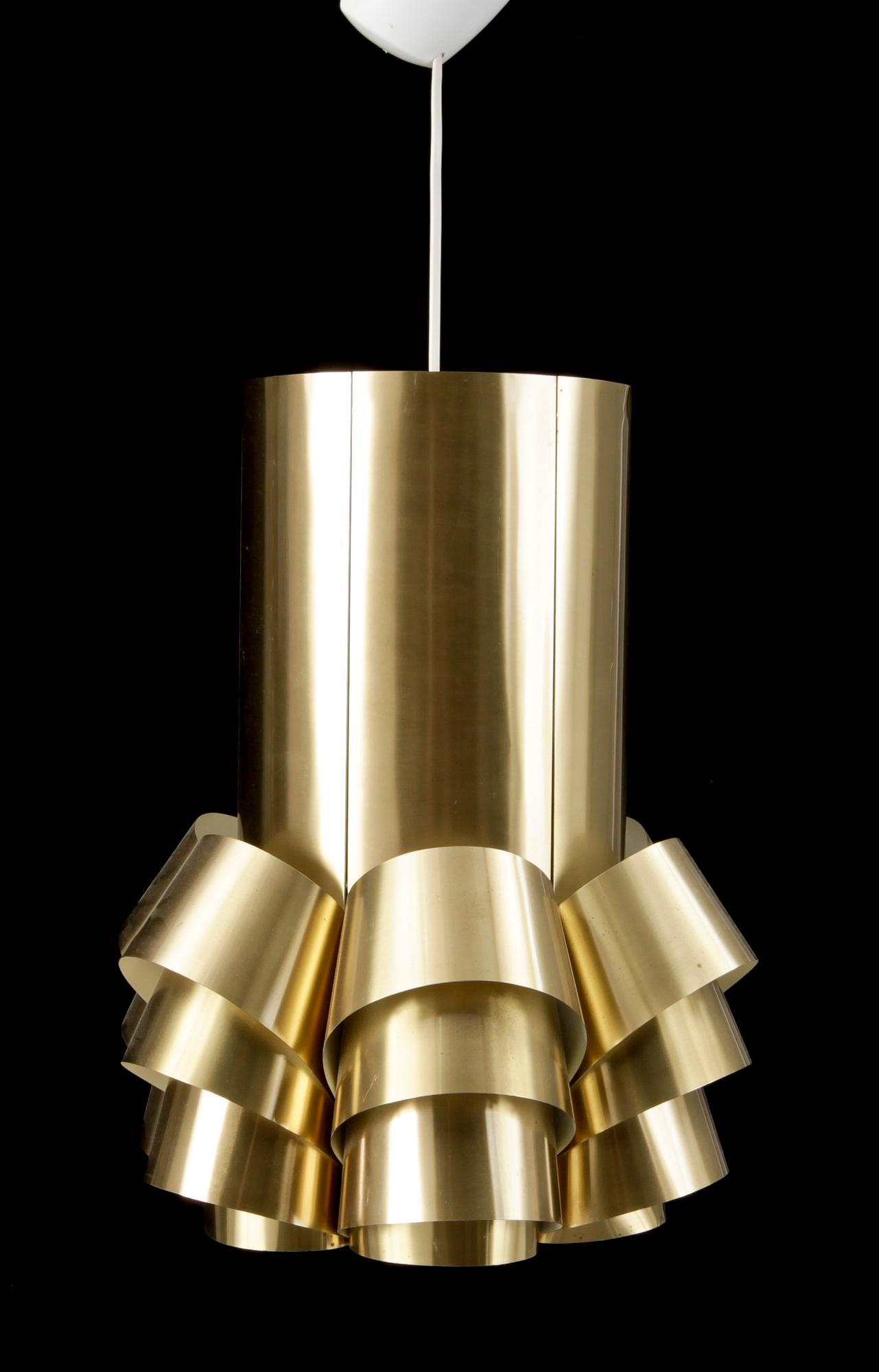 TAKLAMPA, Hans-Agne Jakobsson, Markaryd, 1900-talets andra hälft. Höjd ca 46 cm.