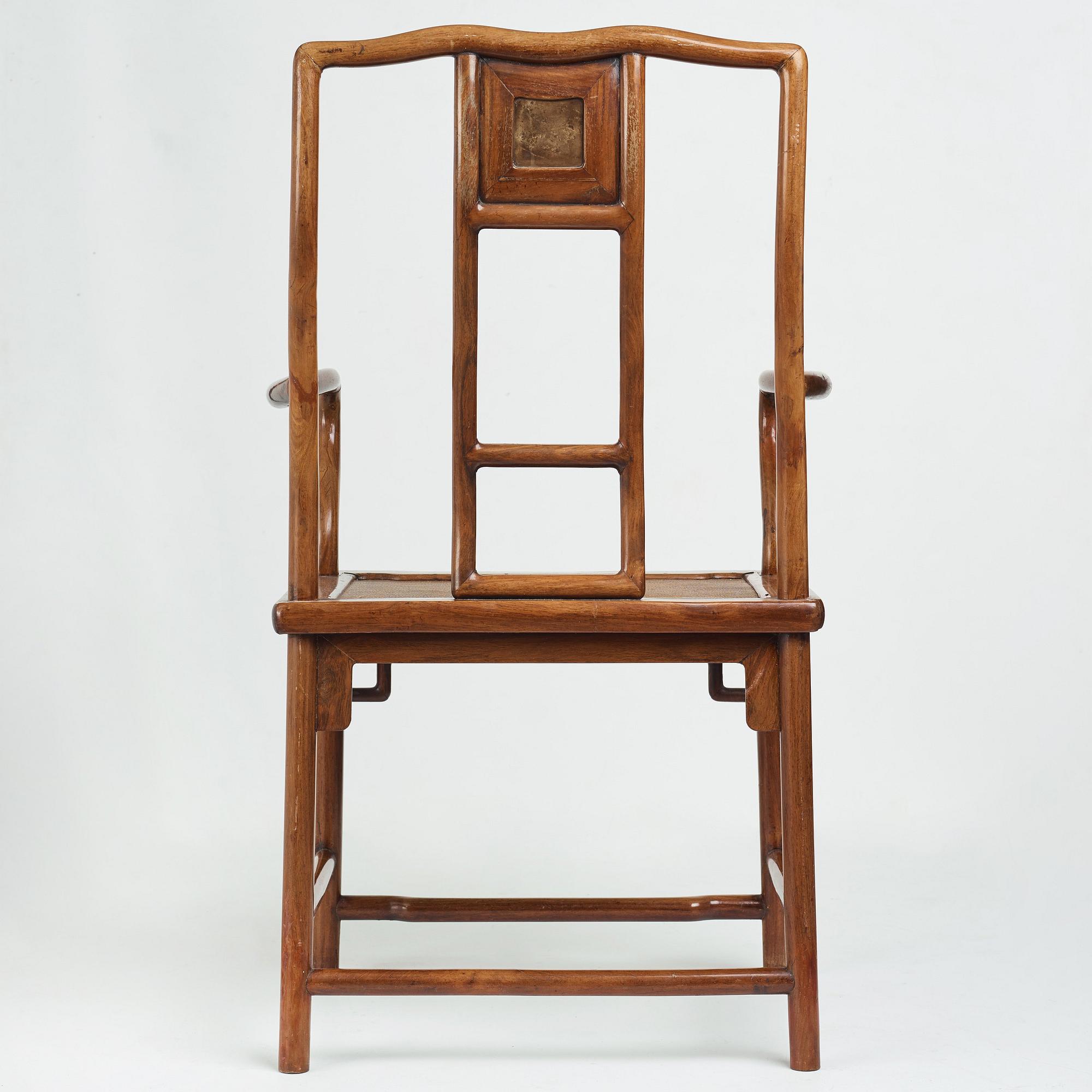 KARMSTOL, hardwood. Troligen sen Qingdynasti.