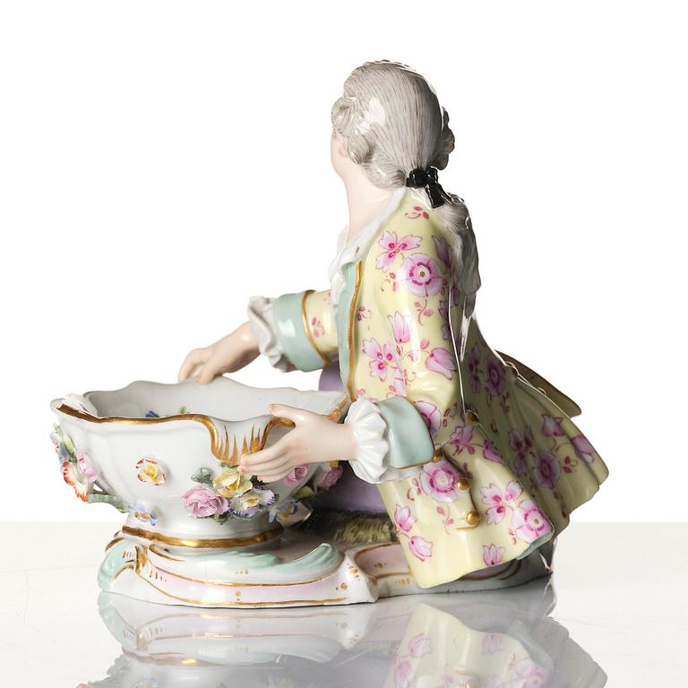 A pair of porcelain salt cellars, Meissen, Germany, late 19th century.