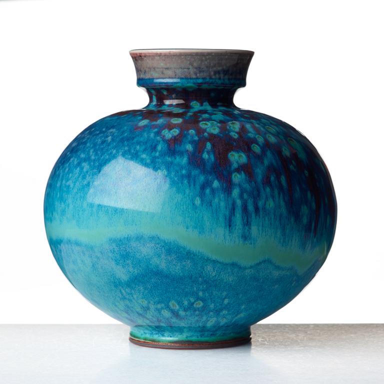 Berndt Friberg, a stoneware vase, Gustavsberg studio, Sweden 1977.