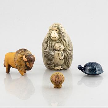 Lisa Larson, figuriner, 4 st, stengods, bl.a. "Lejon mini", ur serien "Afrika", Gustavsberg.