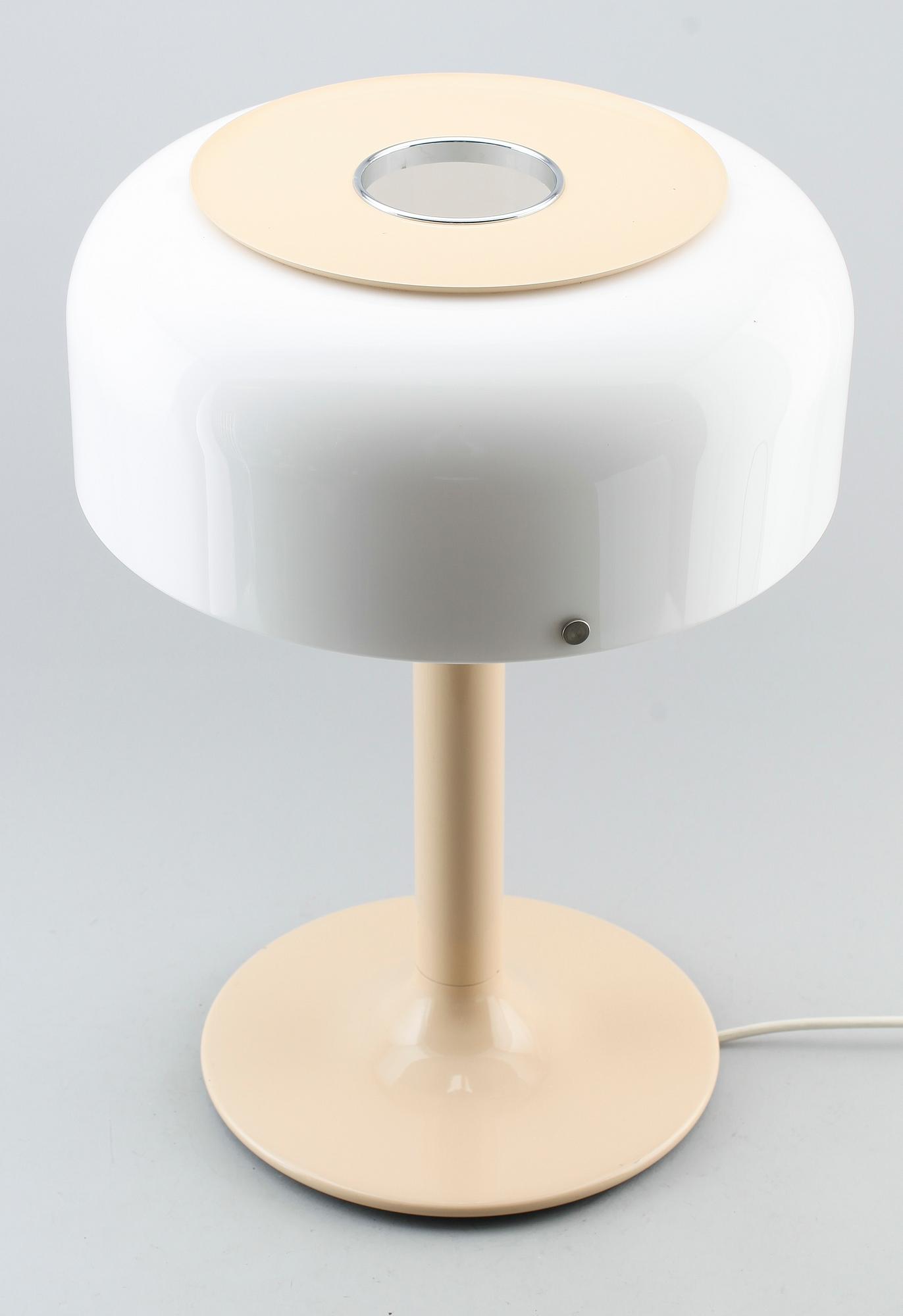 BORDSLAMPA, "Knubbling", Anders Pehrson, Atelje Lyktan, Åhus, 1900-talets andra hälft.