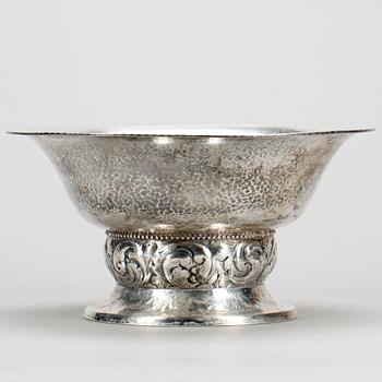 SKÅL, silver, K Andersson, Stockholm, 1920. Vikt. 847 gram.