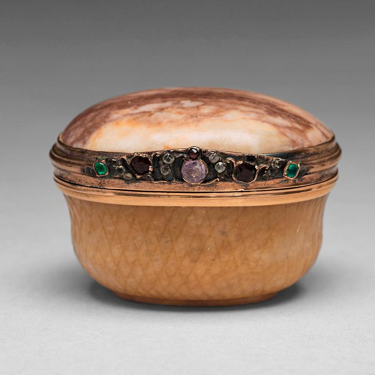 An 18th century agath and gold, snuff-box.