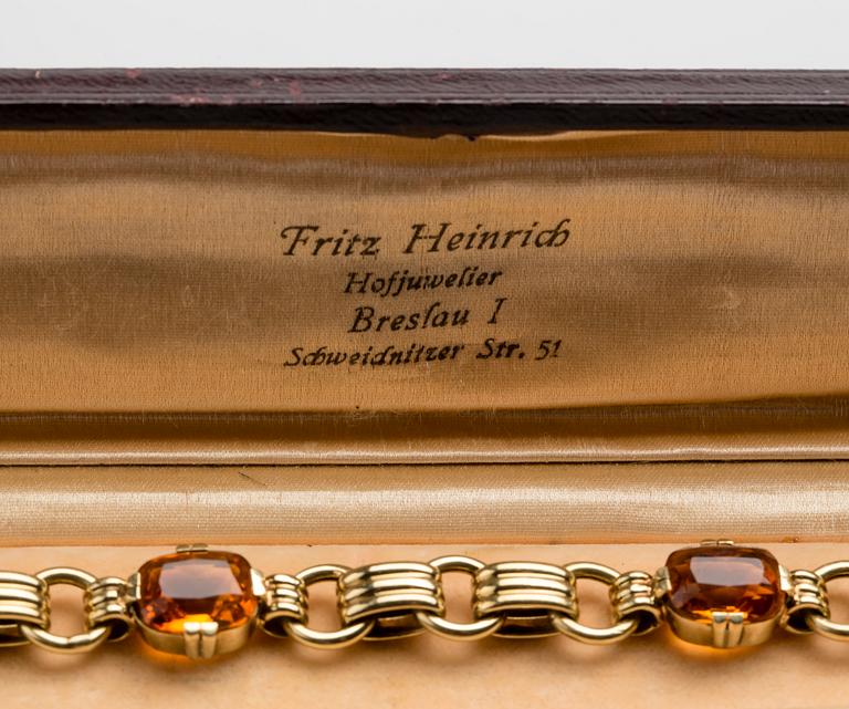 ARMBAND, 14 K guld med citriner, ca 9.00 ct. Vikt ca 16 g.