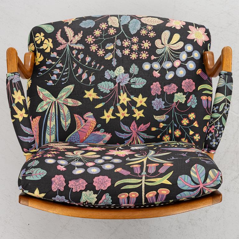 Josef Frank, karmstolar, ett par, modell 969, Firma Svenskt Tenn.