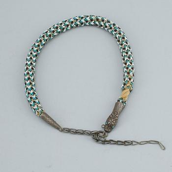 DIVERSE PORTMONNÄER, SNODDAR, SPÄNNEN, 7 delar, 1700-1800-tal.