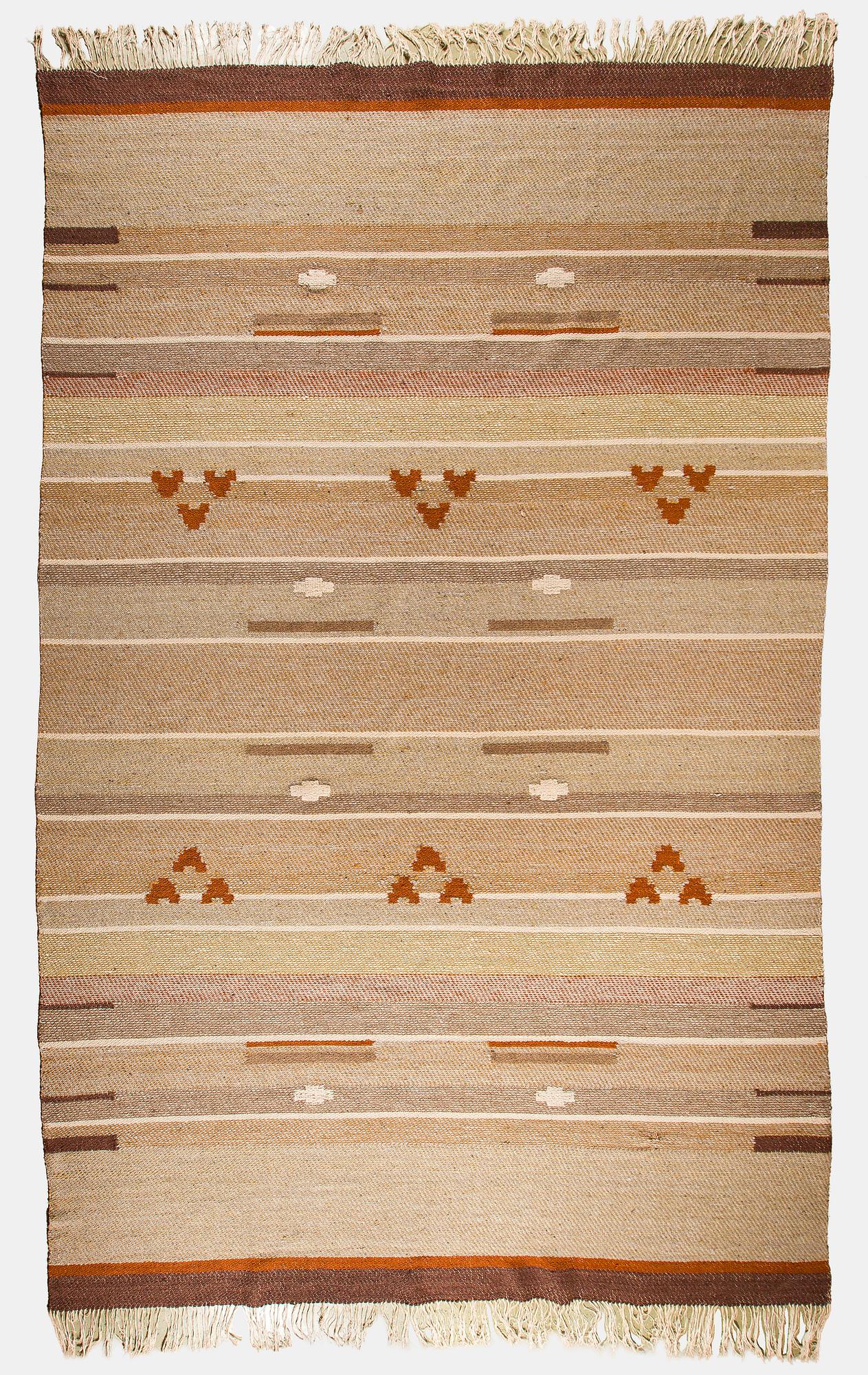 A 1930s finnish flat weave carpet, approximately 430 x 270 cm.