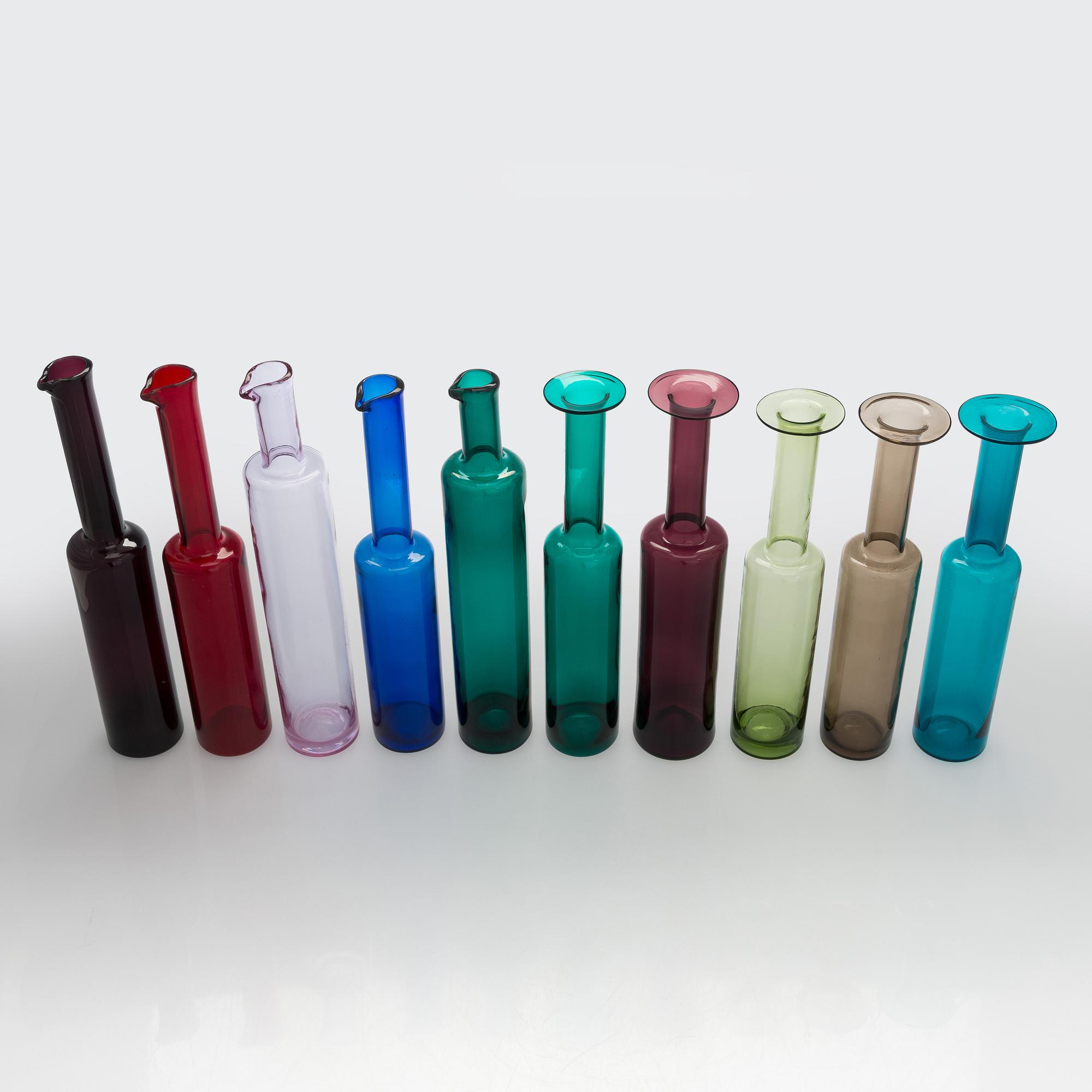 Nanny Still, a set of ten bottles signed Riihimäen Lasi O.Y Nanny Still.