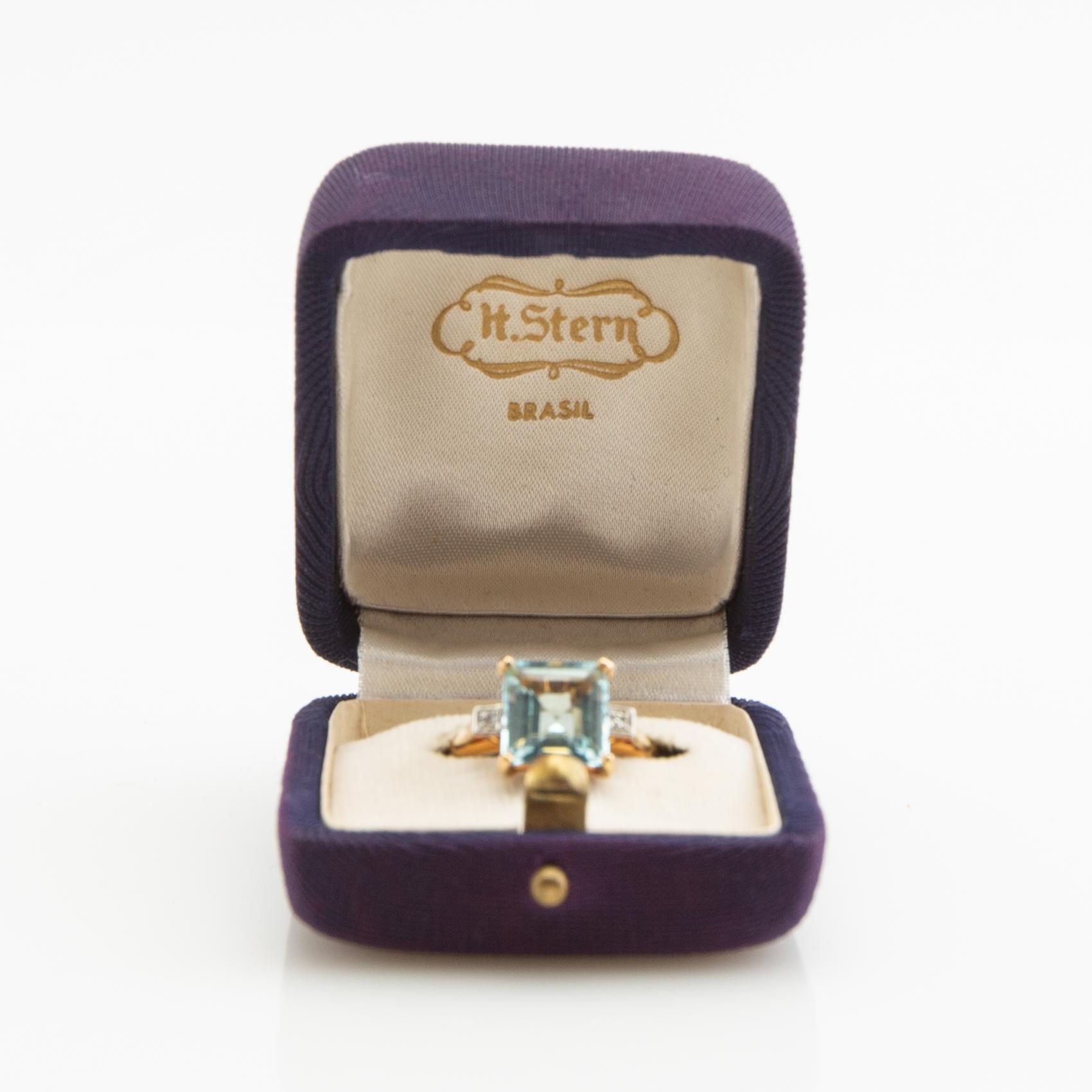 Ring, 18K gold with aquamarines and diamonds.