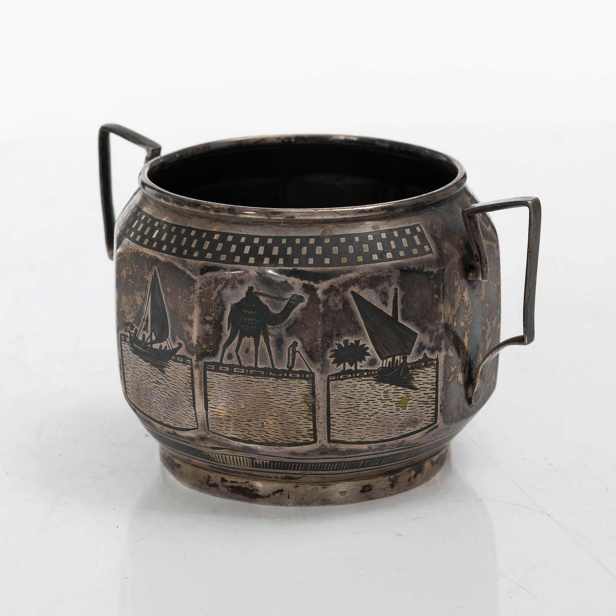 Tray and sugar bowl, silver, Iraq, first half of the 20th century.