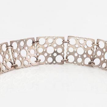 Liisa Vitali, Armband "Pitsi", sterlingsilver. Westerback, Helsingfors 1971.