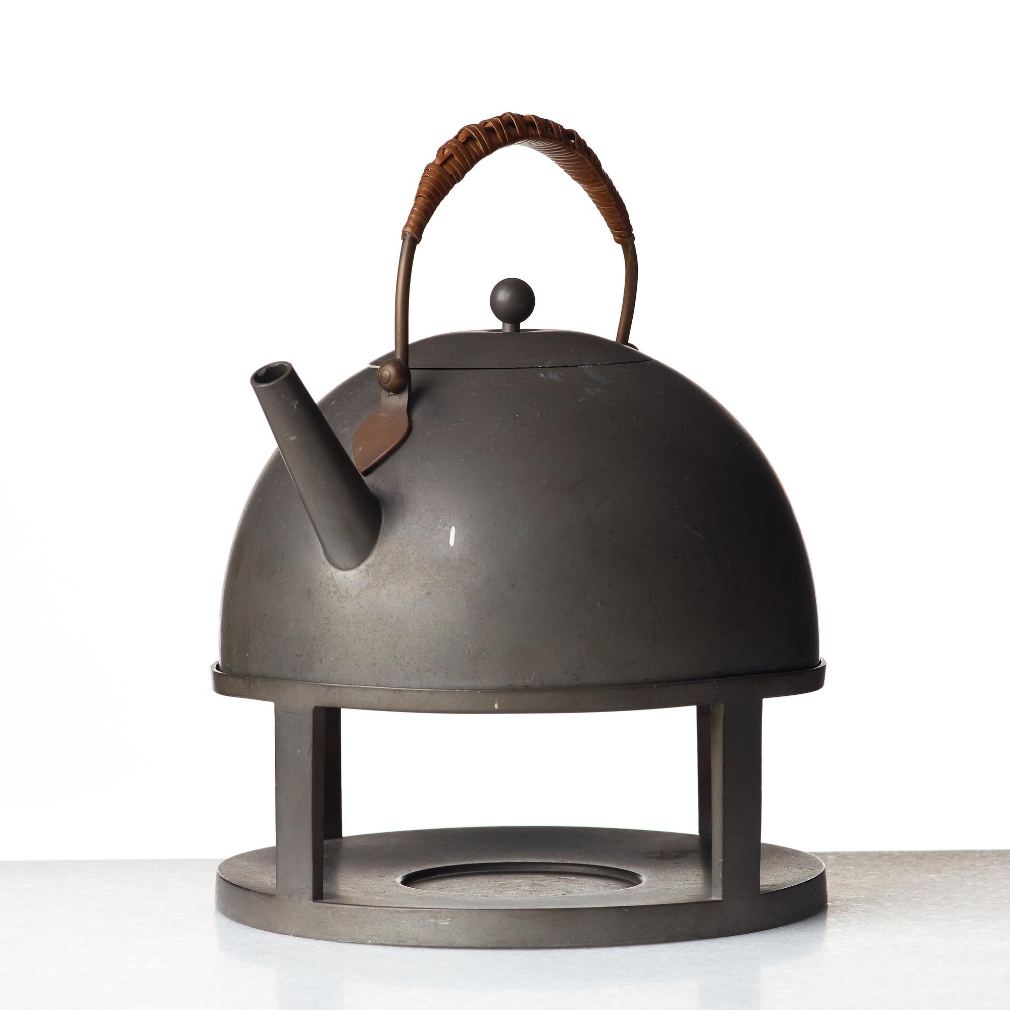 Nils Fougstedt, a pewter teapot with rechaud, Firma Svenskt Tenn, Stockholm 1929.