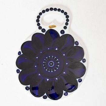 Ulla Procopé, porcelain service pieces "Valencia", Arabia, Finland (17 pieces).