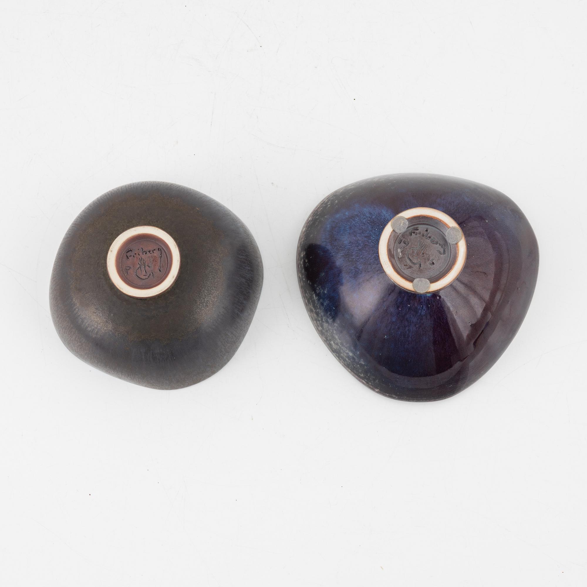 Berndt Friberg, skålar, 2 st, Gustavsbergs studio, 1974-76.