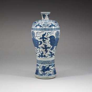 A large rare blue and white Meiping vase, Ming dynasty, Wanli (1572-1620).