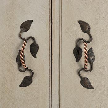 Skåp, 1900-talets början.