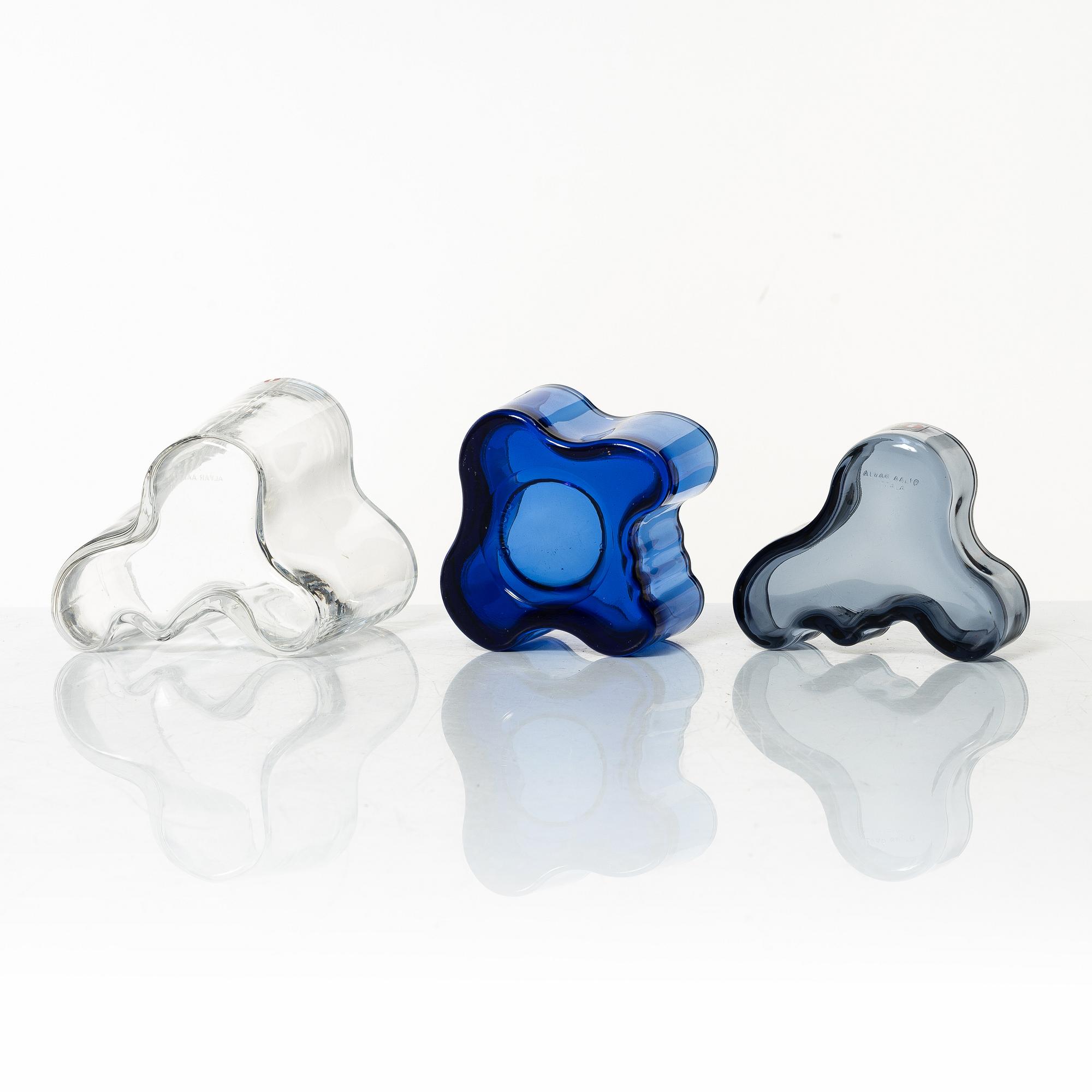 Alvar Aalto, vaser, 3 st och skål "Savoy", glas, samt fat och ljuslykta, Iittala.