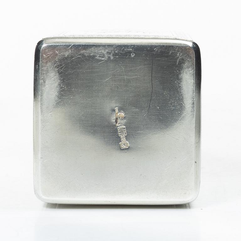 A Russian silver tea caddy, mark of Mikhail Grachev, Moscow 1886.