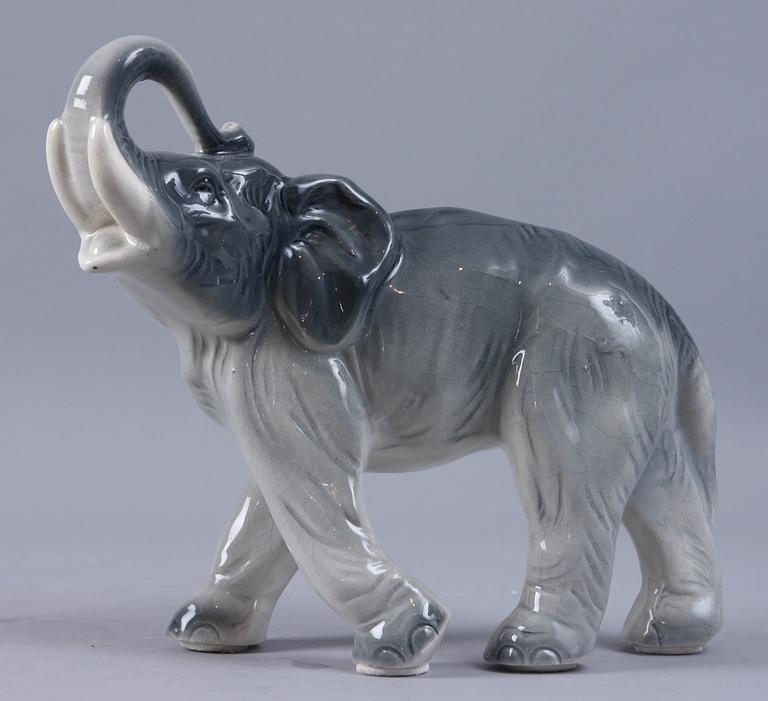 FIGURIN, porslin, 1900-talets första hälft.