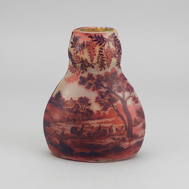 CAMILLE TUTRÉ DE VARREAUX, a cameo signed glass vase.