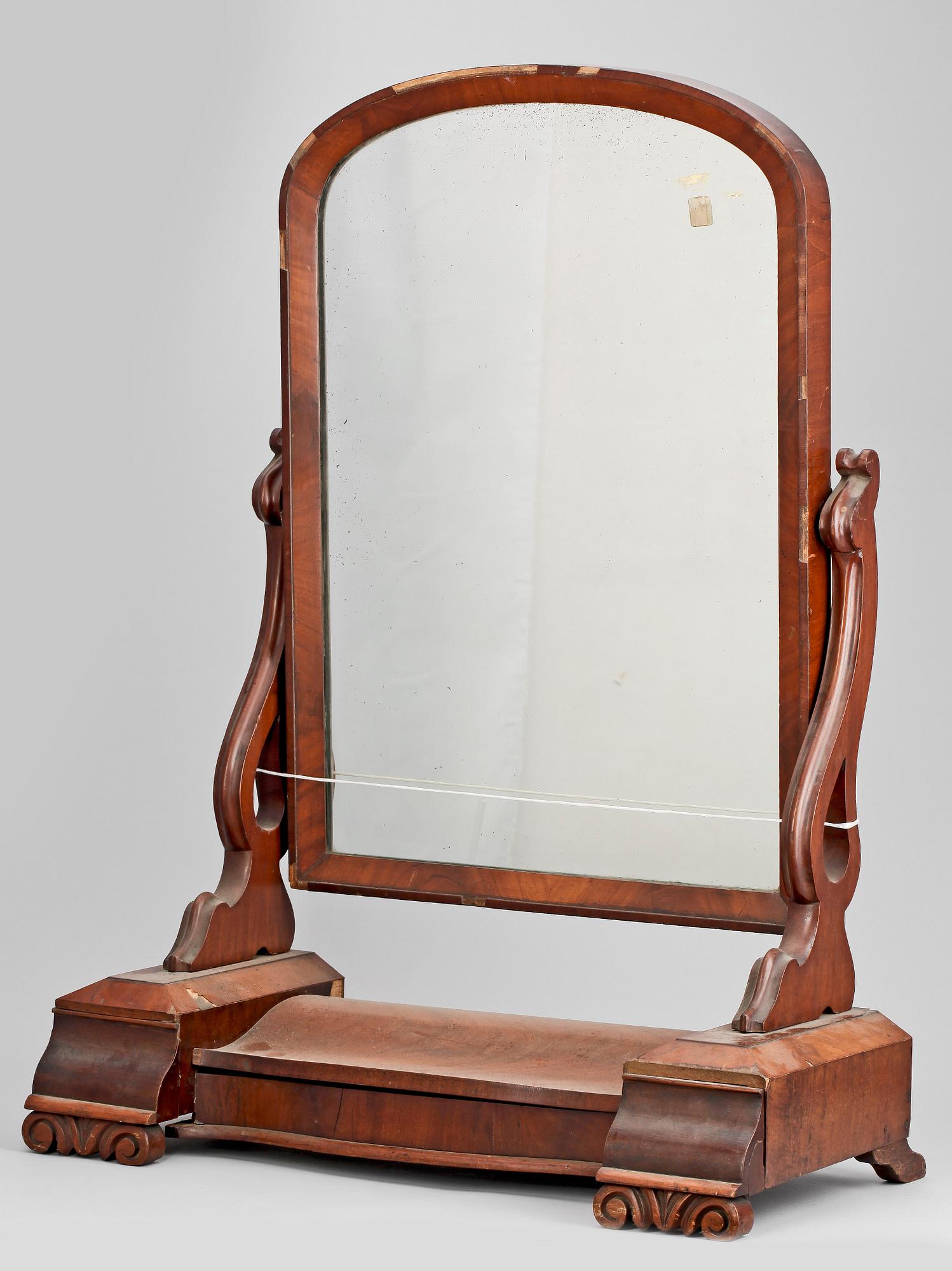 LÅDSPEGEL, senempire, 1800-talets mitt.