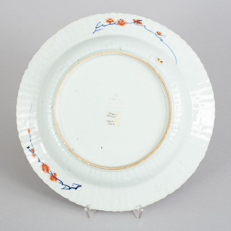 An imari dish, Qing dynasty, 18th Century.