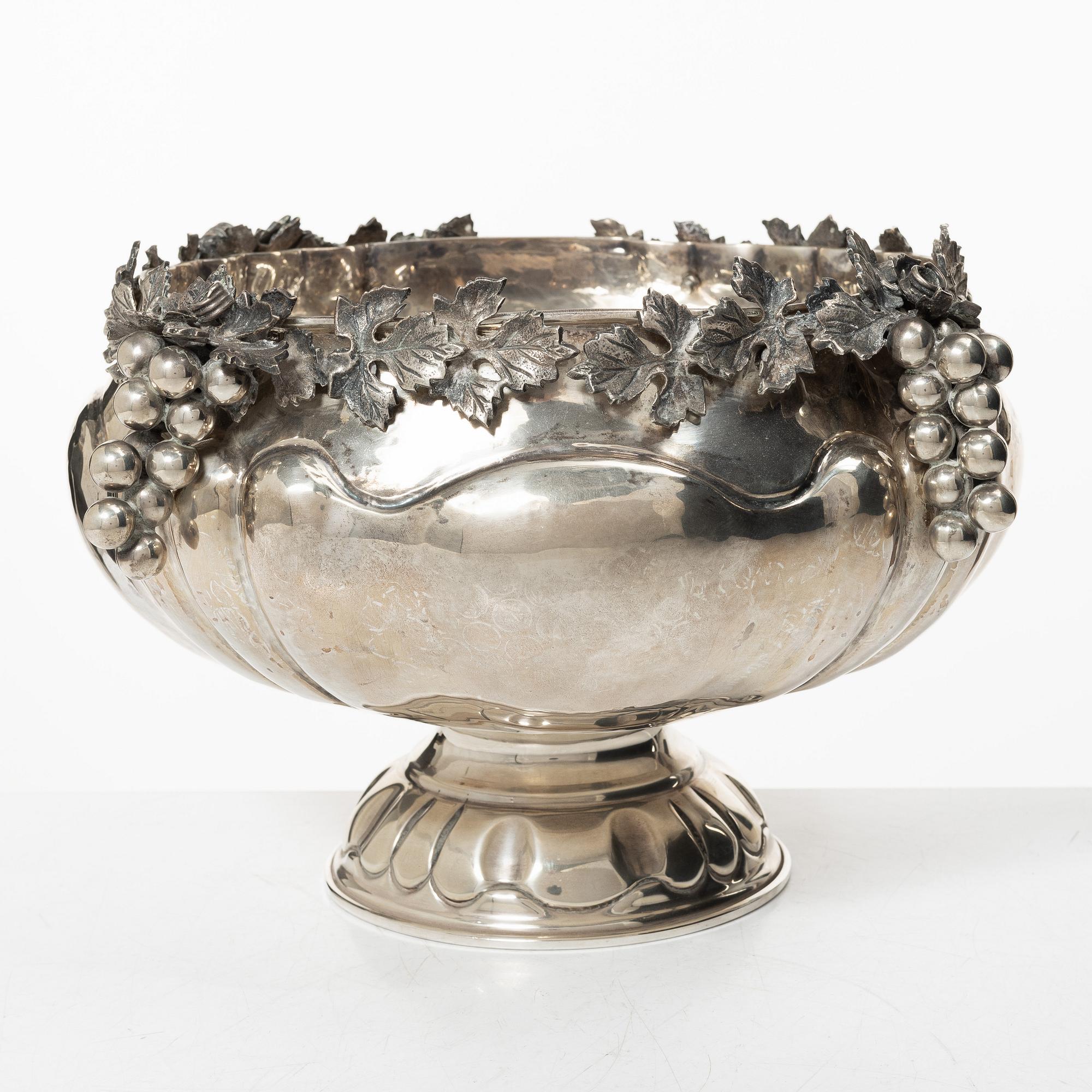 Decorative bowl / planter, silver, 20th century.