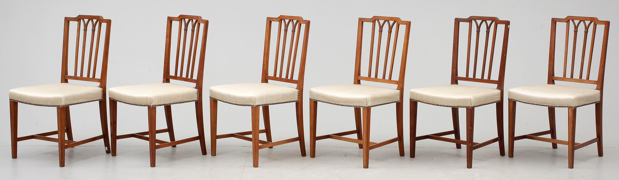 MATSALSGRUPP, 13 delar. Engelsk stil. 1900-tal.