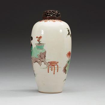 A famille verte vase, Qing dynasty, 18th Century.