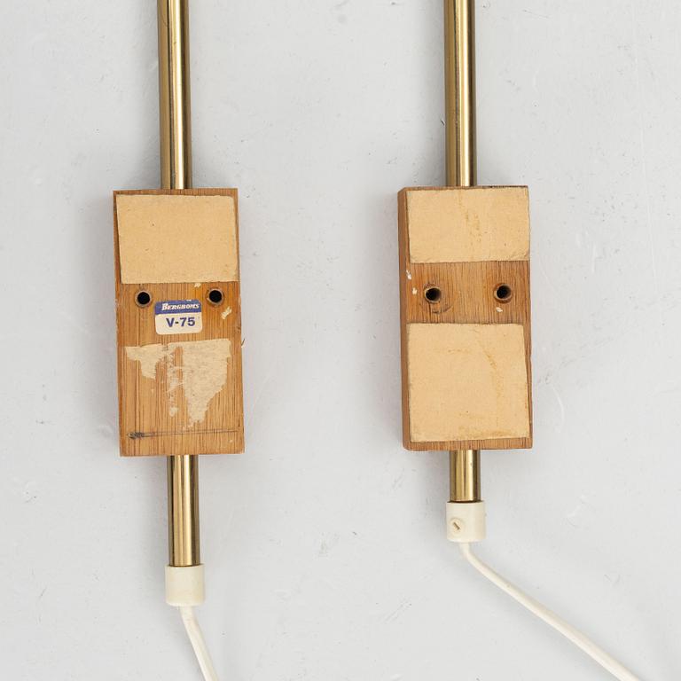 Eje Ahlgren, A pair of brass wall lights, "V-75", Bergboms.