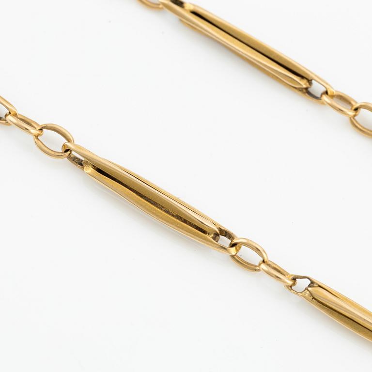 Chain/Collier, 18K gold.