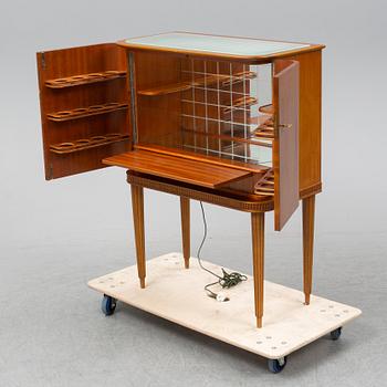 A mahogany Swedish Modern drinks cabinet, AB Förenades Möbler, Linköping, 1940-tal.