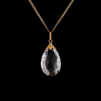 HÄNGE, 18k guld med briolettslipad bergkristall, Stockholm. Vikt 6 g.