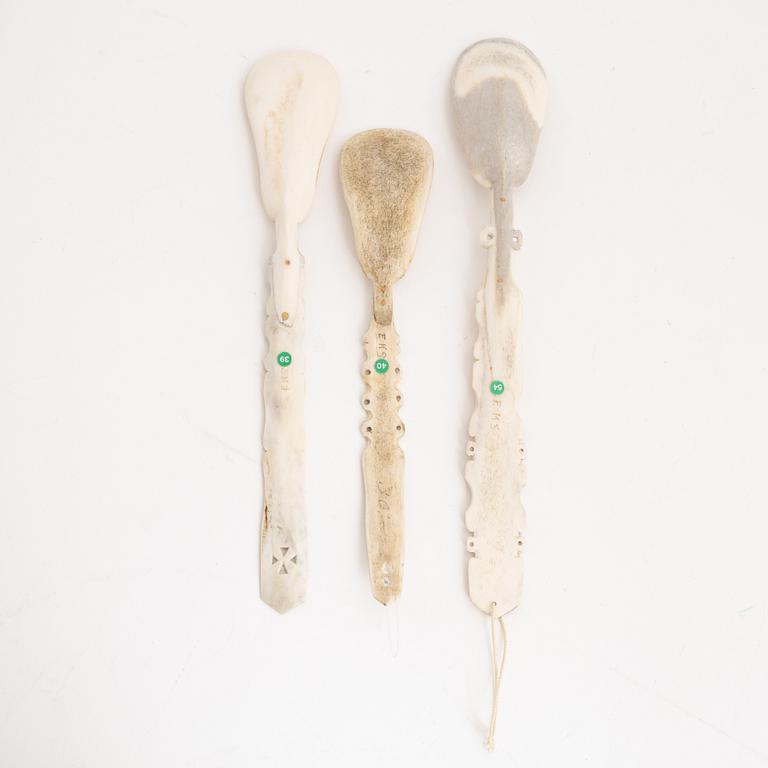 Three reindeer horn spoons by Erik Knutsson Sunna, before 1965, signed.