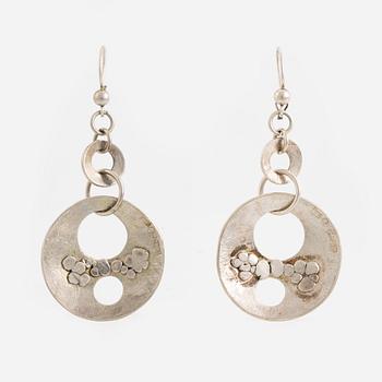 Rosa Taikon, örhängen, silver.
