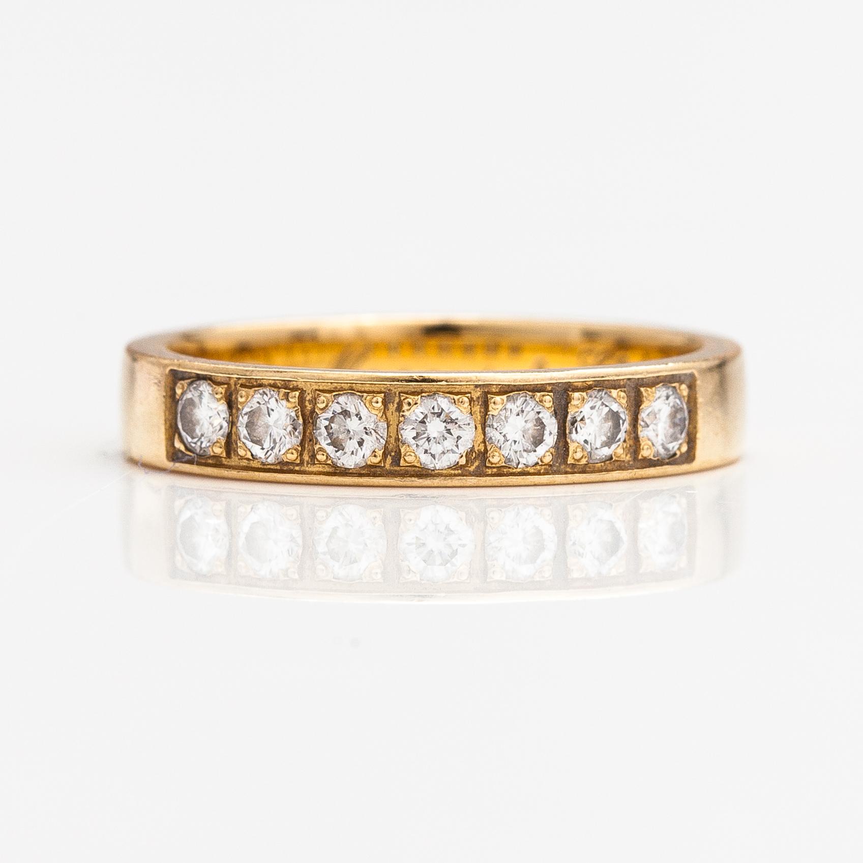 Ring "Aurea", 18K guld, diamanter ca 0.35 ct tot. Kalevala Koru, Helsingfors 2008.