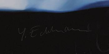 Yrjö Edelmann, "Balance between grey and blue".