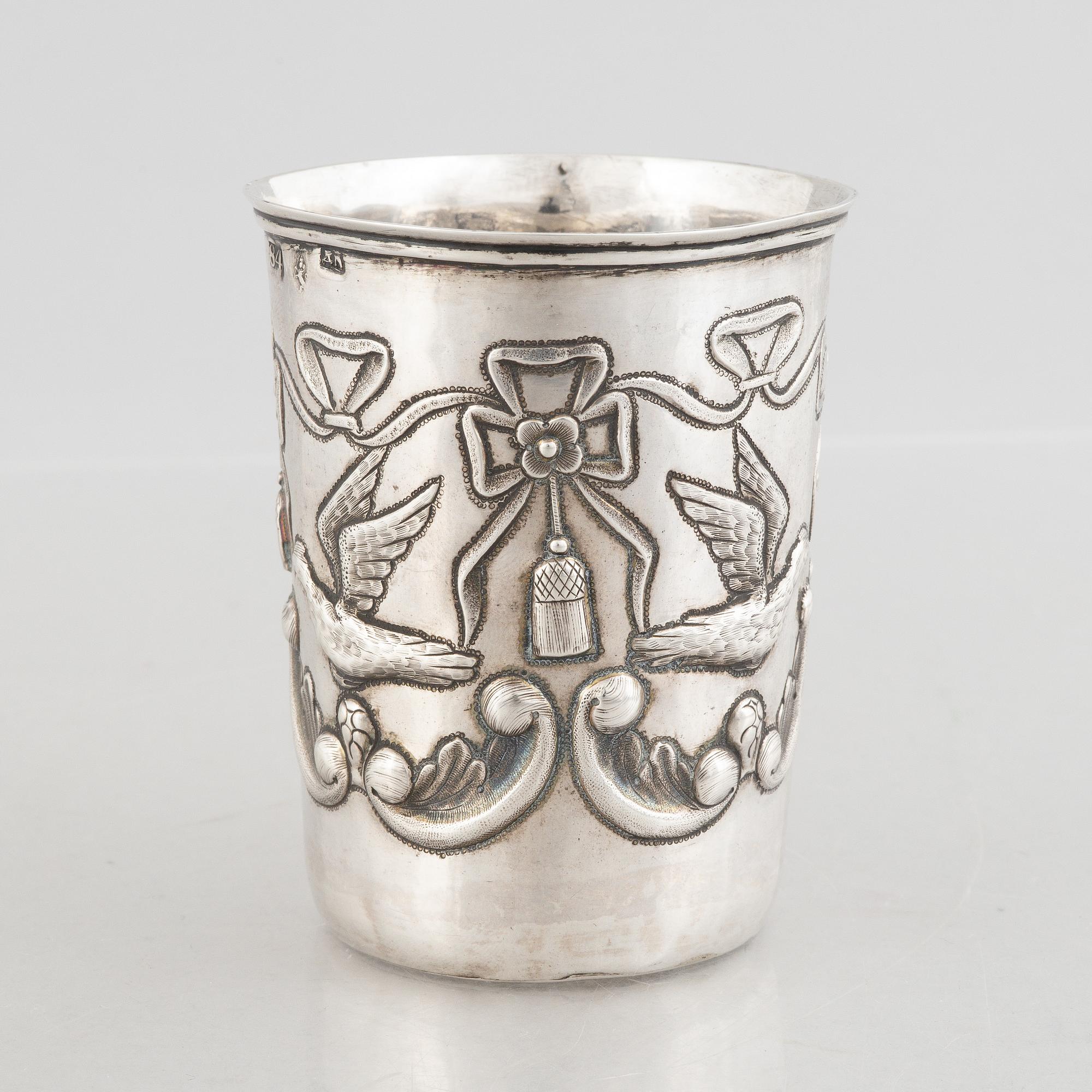 A Russian silver beaker, 18th/19th Century.