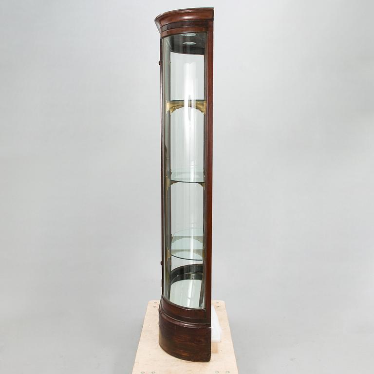 An Art Deco display cabinet from early 20th century.