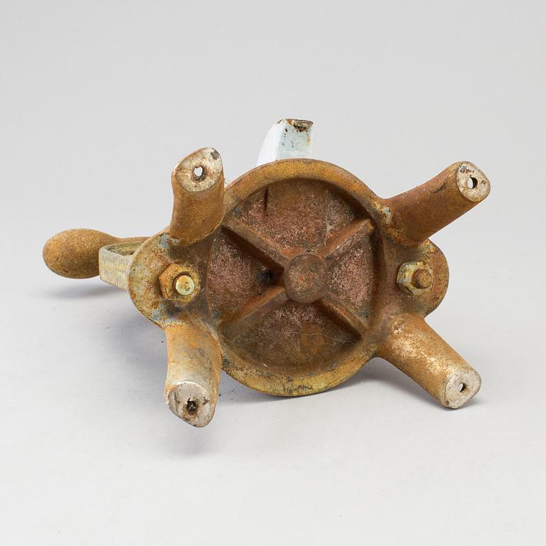 ANKPRESS, järn, Frankrike, 1900-talets början.