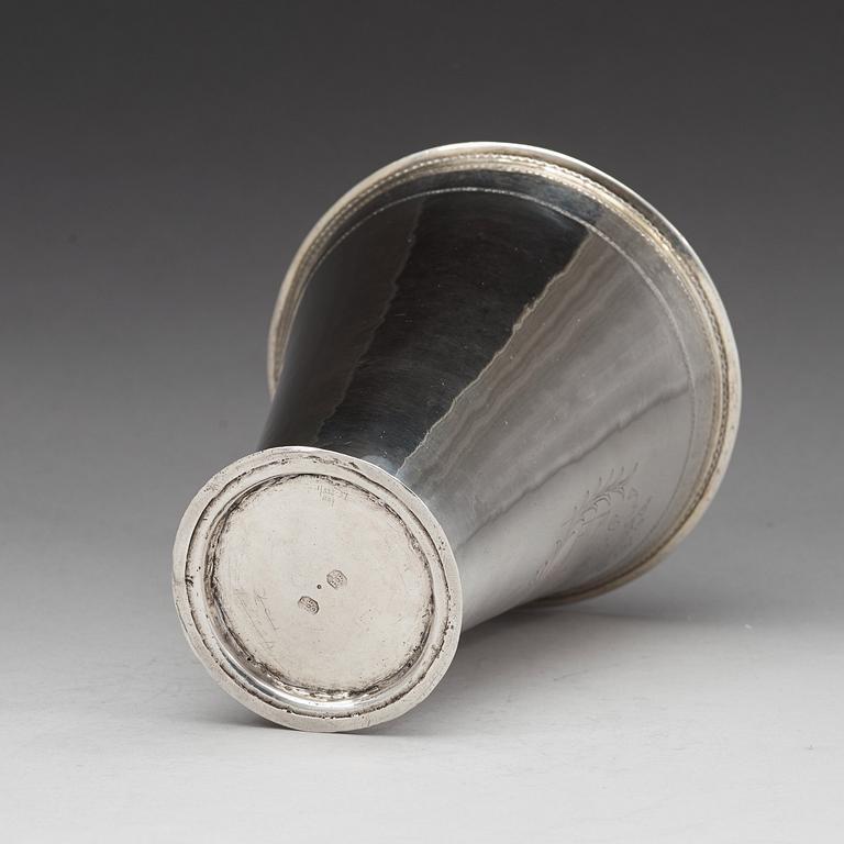 JOHAN HENRIK FLORENTZ ORTH (verksam i Göteborg 1730-1754), bägare, silver.