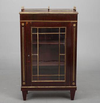 BOKSKÅP, Jacobstil, Ryssland 1800-talets slut.