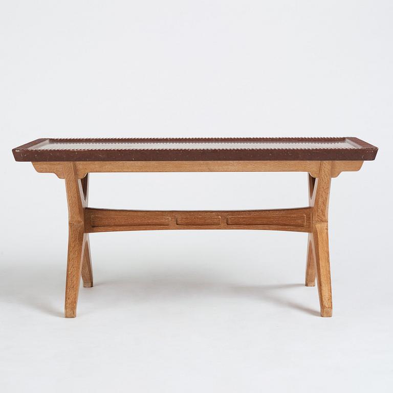 Nordiska Kompaniet, a Swedish Modern oak sofa table "NK Hantverk", Sweden 1947.