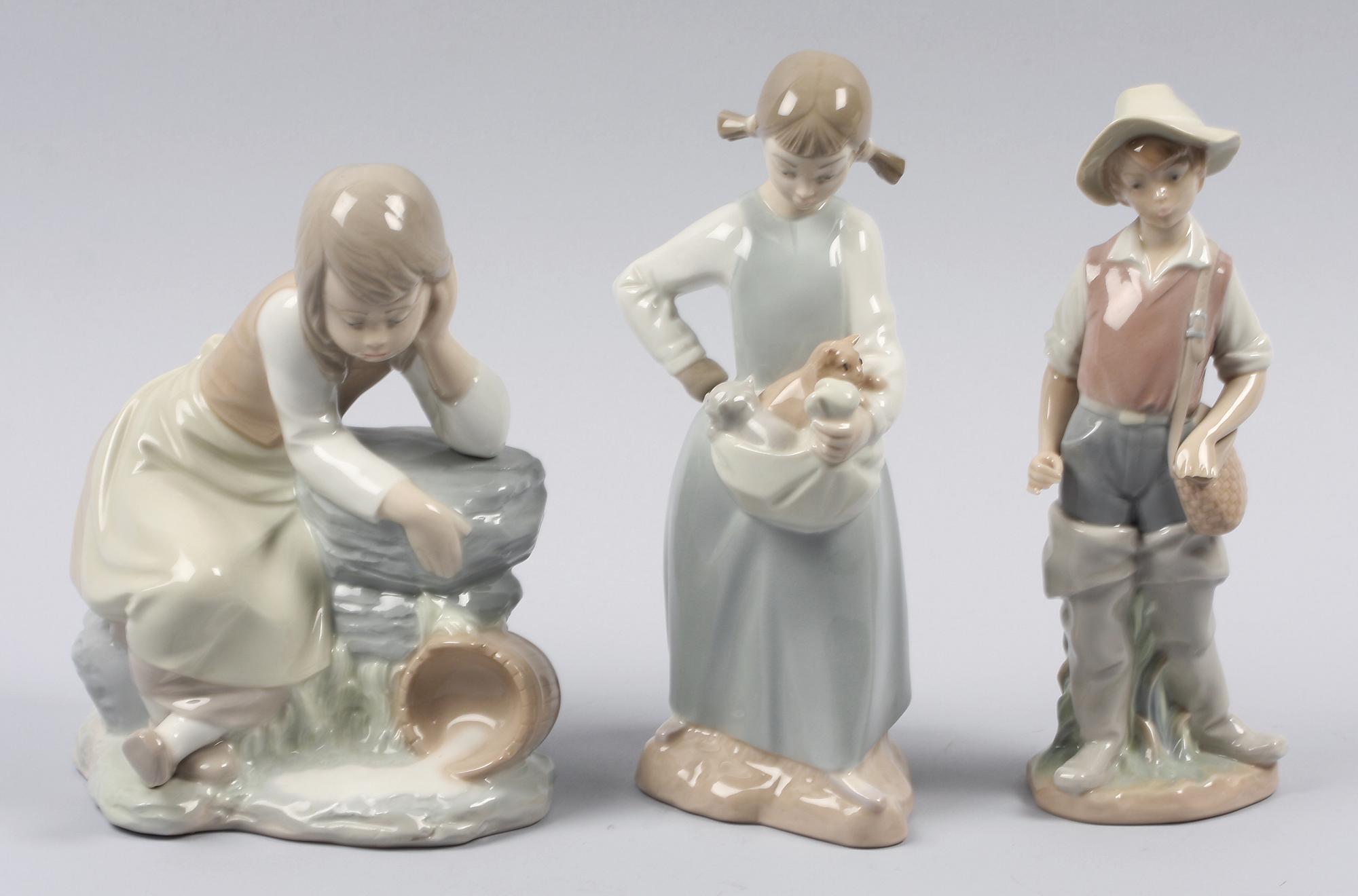 FIGURINER, 3 st. Porslin. Lladro resp Nao, Spanien.