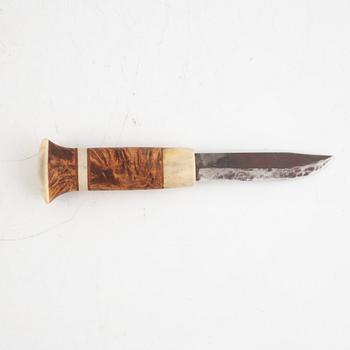 Nicholas Fankki, a knife, signed and dated 1980.