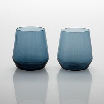 Sakari Pykälä, A pitcher and 15 'Kulma' drinking glasses for Riihimäen Lasi Oy 1956-1968.