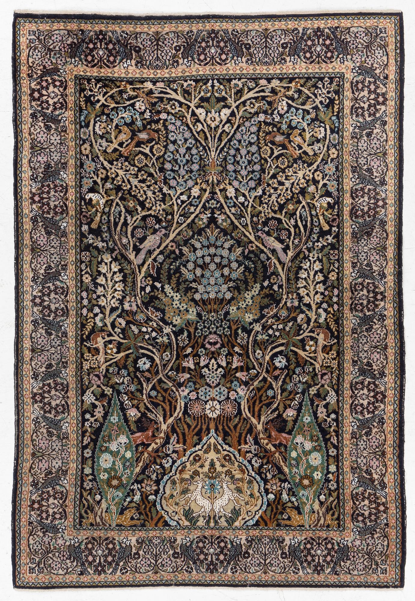 A figural Quum carpet, c. 179 x 125 cm.