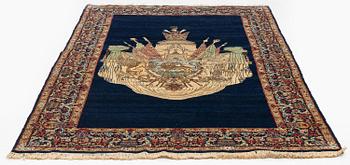 Matta, semiantik "Lion and Sun" Kirman, ca 243 x 144 cm.
