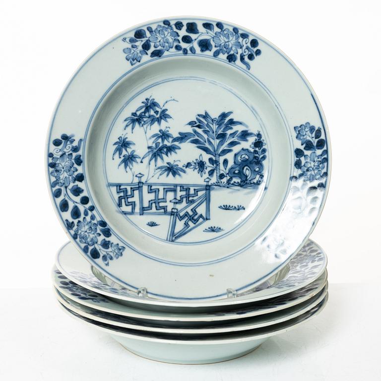 Djupa tallrikar, 8 st, kompaniporslin, Kina, Qingdynastin, Qianlong (1736-95).